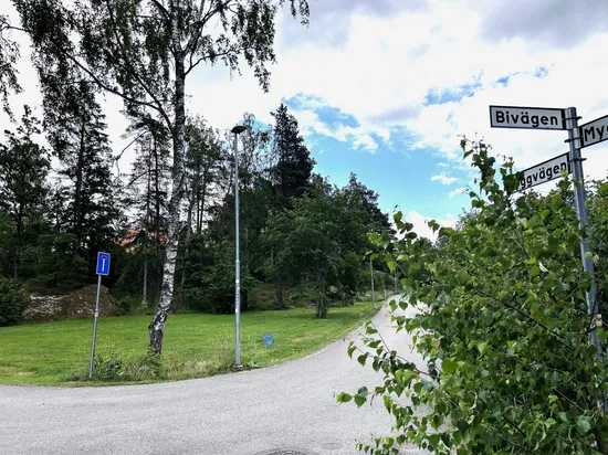 Tomt, Myggvägen/Bivägen Gudö 3:627, Gudö, Haninge