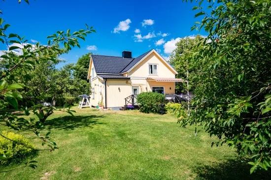 Villa, Öttum Svessgården 5, Kvänum, Vara