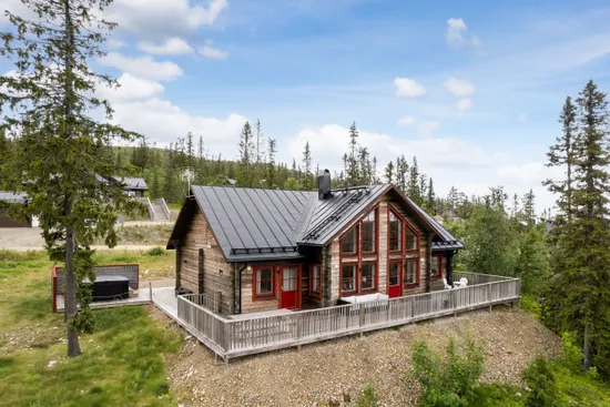 Villa, Utsiktsbacken 23, Storhogna, Berg