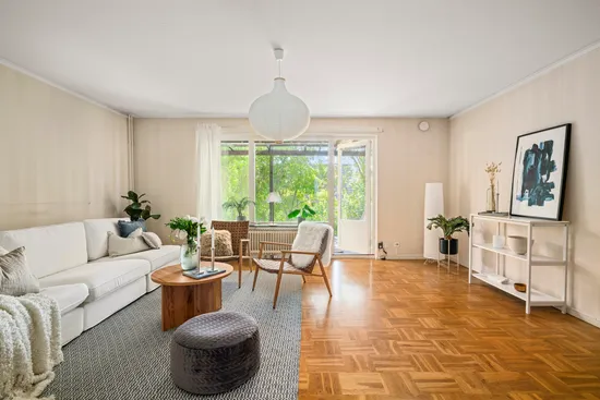 Radhus, Flygarvägen 239, Barkarby, Järfälla