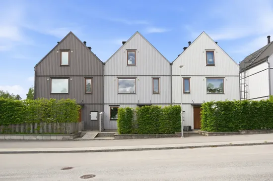 Radhus, Hagtorpsvägen 21, Lindbacken, Uppsala