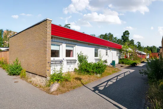 Radhus, Stora Hundens gata 512, Brandbergen, Haninge