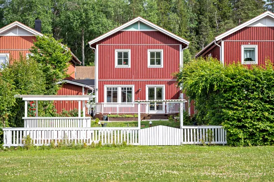 Radhus, Åvägen 68, Lidatorp, Nynäshamn