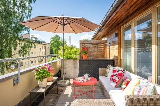Radhus, Kransbindarvägen 82, Midsommarkransen/Telefonplan, Stockholm