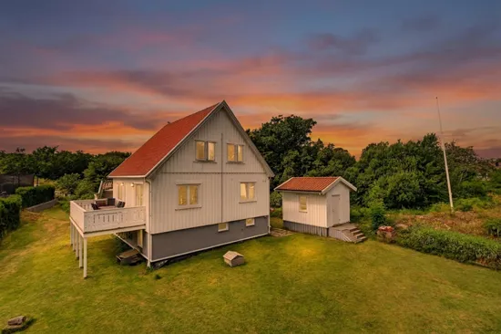 Villa, Kalkemyrsvägen 11, Nordkoster, Strömstad