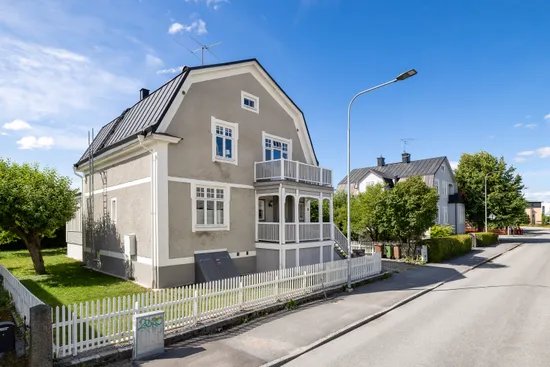 Villa, Restalundsvägen 15, Centralt Öster, Örebro