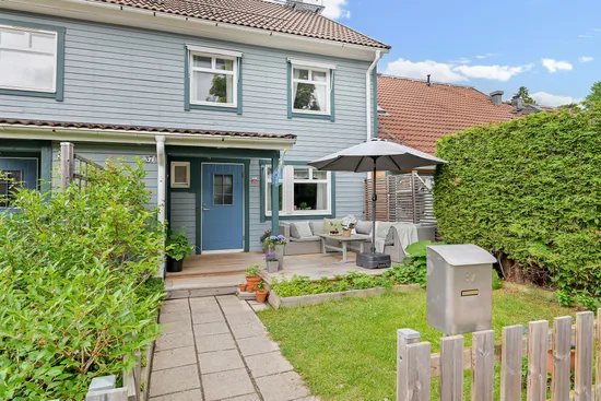 Radhus, Sommarvägen 37, Bollstanäs, Upplands Väsby