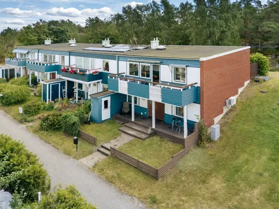 Radhus, Örnholmsbrinken 132, Johannesdal - Vårberg, Stockholm