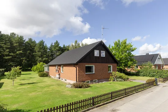 Villa, Granitvägen 5, Slomarp, Mjölby