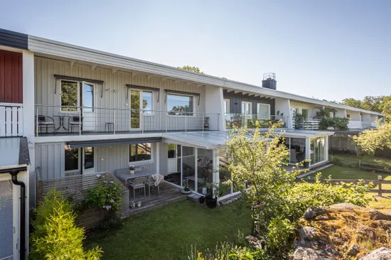 Radhus, Östra Hasselbacken 15, Huskvarna Jöransberg, Jönköping