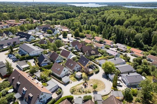 Villa, Trumpetvägen 102, Viksjö Hummelmora, Järfälla
