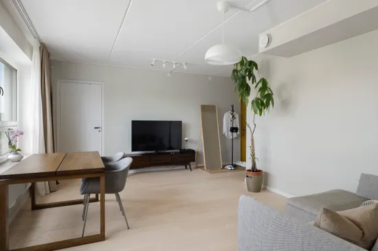 Bostadsrätt, Kolonnvägen 6, Haga Norra, Solna