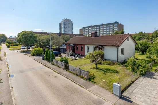 Radhus, Smedjegatan 23, Nyhem, Halmstad