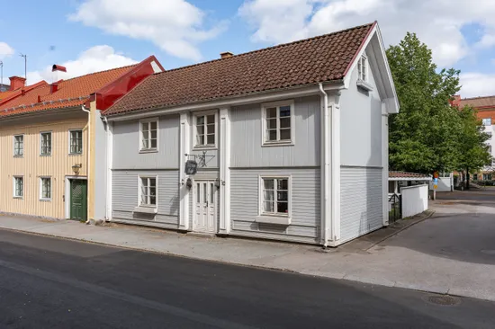 Villa, Skolgatan 10, Örebro