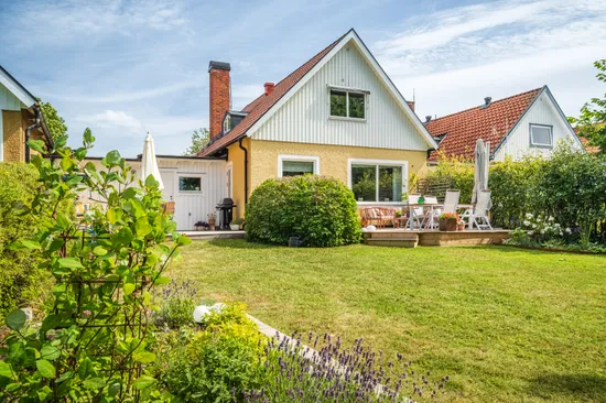 Radhus, Björkhagsvägen 17, Ormsta, Vallentuna