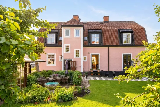 Villa, Katrinelundsvägen 15, Karlsdal, Västerås