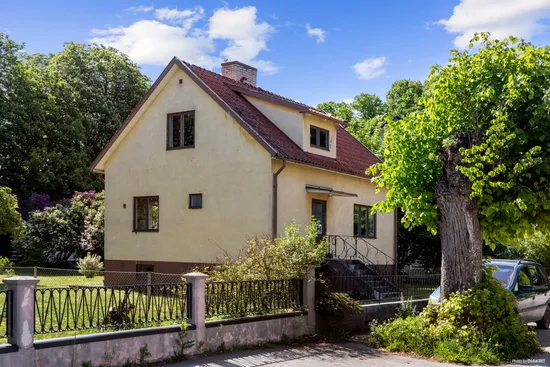 Villa, Eugeniagatan 11, Visby Länna, Gotland