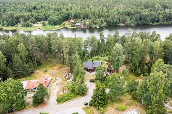Villa, Gnejsvägen 3, Hummelmora, Södertälje