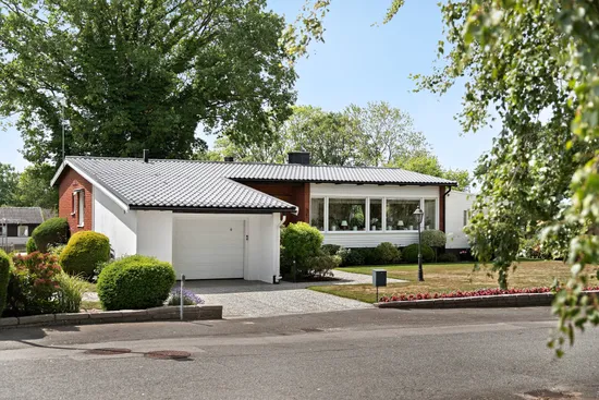 Villa, Klockarevägen 19, Hanaskog, Östra Göinge