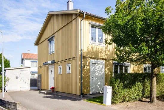Radhus, Eklanda äng 82, Eklanda, Mölndal