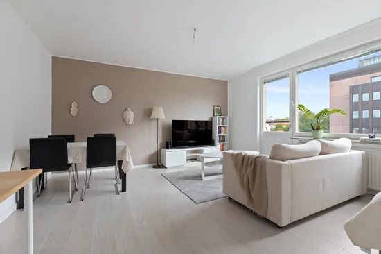 Bostadsrätt, Skytteholmsvägen 5B, vån 5, Solna Centrum, Solna