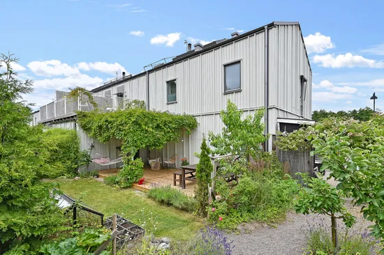 Radhus, Mjölnarvägen 4C, Jungfrusund, Ekerö