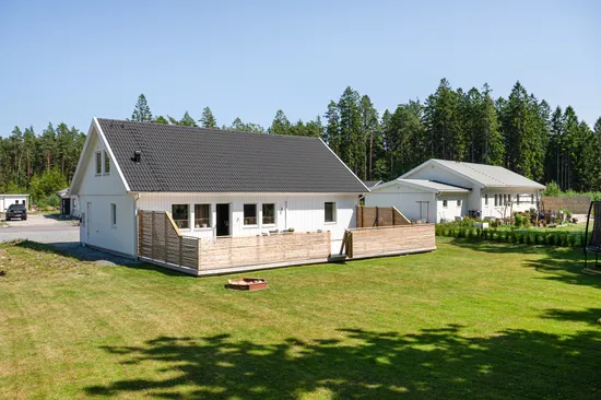 Villa, Kullavägen 3E, Mark