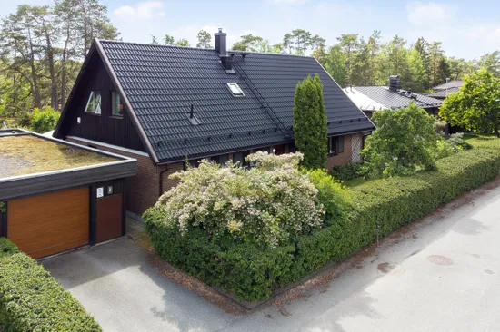 Villa, Lovisedalshöjden 35, Västra Bällsta, Vallentuna