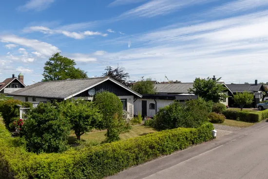 Villa, Primulavägen 12, Blomsterkvarteren, Laholm