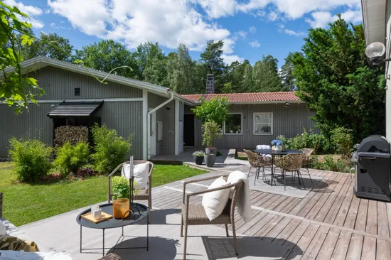 Radhus, Skylvägen 82, Visinge, Täby