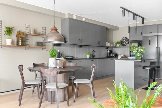 Bostadsrätt, Lilla Drottninggatan 6, Centrum, Varberg