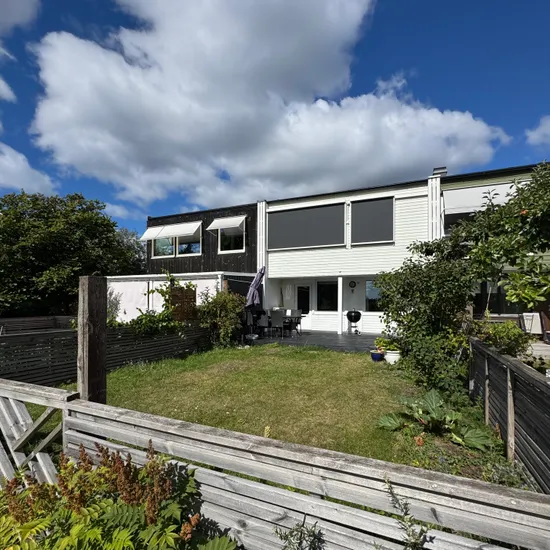 Radhus, Musserongången 171, Krusboda, Tyresö