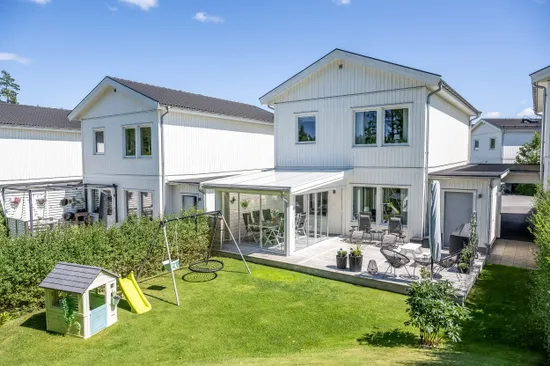 Radhus, Ryssnäsvägen 25D, Svärtinge - Skogsbacke, Norrköping