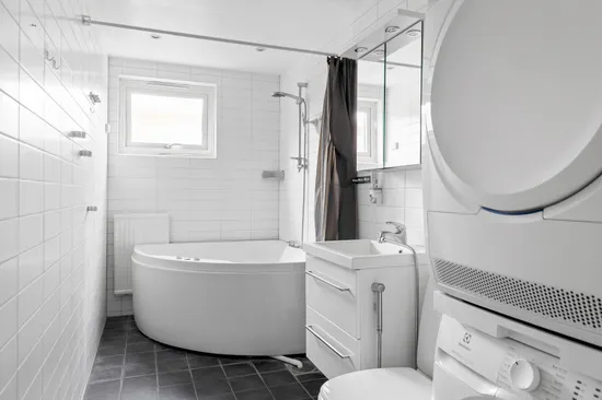 Bostadsrätt, Sveaborgsgatan 11, Akalla, Stockholm