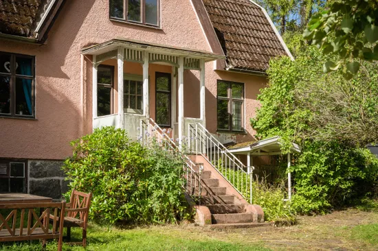 Villa, Åkrabäcksvägen 3, Berghem, Mark