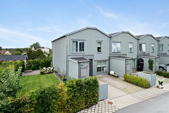 Radhus, Blockhusvägen 1, Skarpäng, Täby