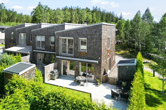 Radhus, Valthornsgatan 22A, Hestra, Borås