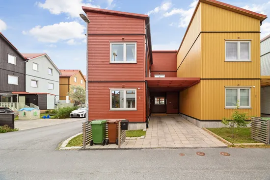 Radhus, Rödklövergatan 1, Eds Allé, Upplands Väsby