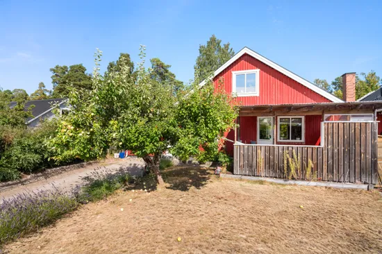 Radhus, Tallvägen 6, Botkyrka