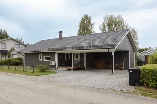 Villa, Flöjtvägen 5, Lycksta, Västerås