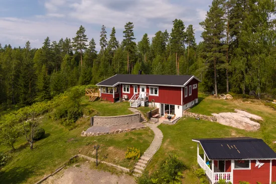 Villa, Ulvsby-Lindrågen 524, Ulvsby-Lindrågen, Karlstad