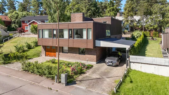 Villa, Drottninggatan 35B, Jakobsberg, Västerås
