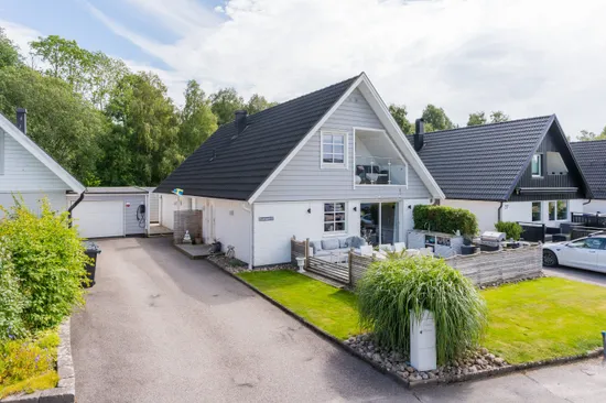 Radhus, Finnvävsgatan 25, Brämhult, Borås
