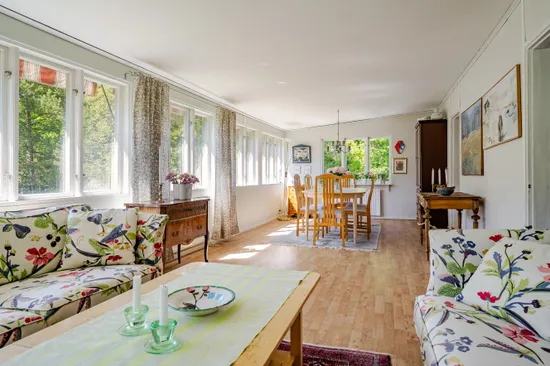 Villa, Svärdsundsvägen 5, Torö, Nynäshamn