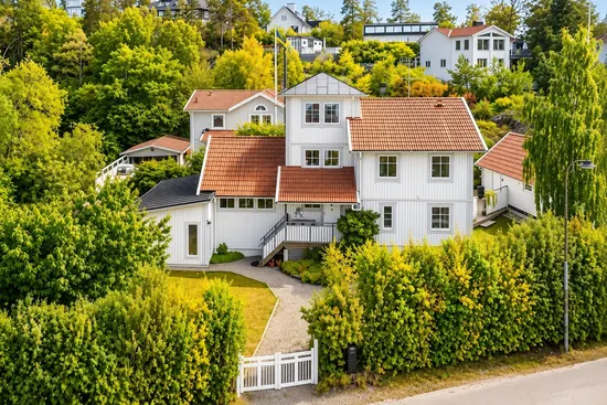 Villa, Vikingavägen 14A, Nacka