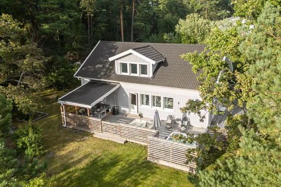 Villa, Krokvägen 9, Resarö, Vaxholm