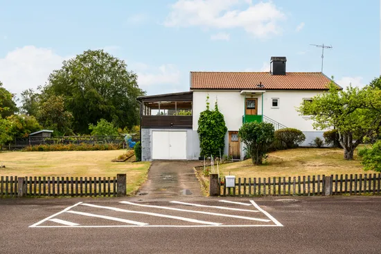 Villa, Bruksallén 8, Hovmantorp, Lessebo