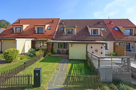 Radhus, Rapsodivägen 17, Östra Skogås, Huddinge