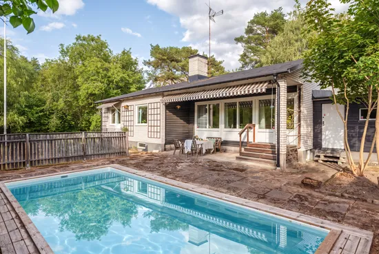 Villa, Gullvivsvägen 6, Ormsta, Vallentuna