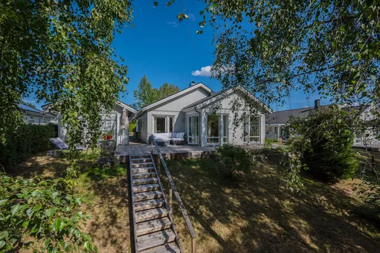 Villa, Björktrastvägen 7, Nyby, Vallentuna